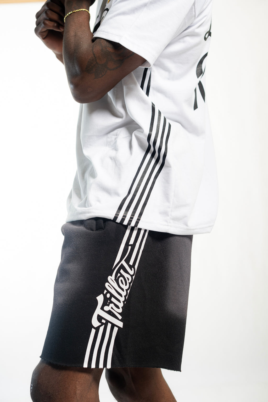 Cutoff 4-Stripes Sun Dried Shorts - Black/White